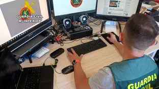 La Guardia Civil de Cantabria detiene al presunto autor de un asesinato por violencia de género La Guardia Civil alerta de nuevos casos en Cantabria del secuestro del WhatsAppGUARDIA CIVIL10/07/2024