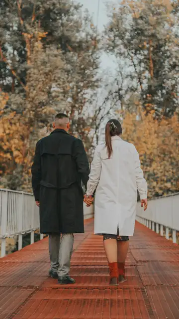 Pareja en un puente Pareja en un puente