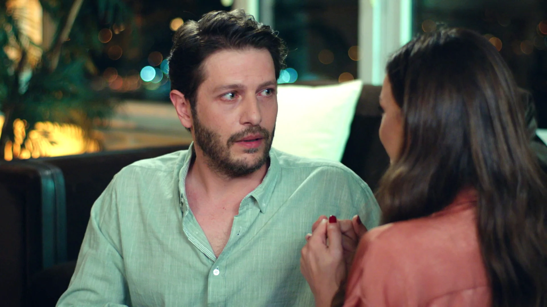 Gamze deja a Caner sin palabras… ¡y le pide matrimonio indirectamente! Gamze deja a Caner sin palabras… ¡y le pide matrimonio indirectamente!
