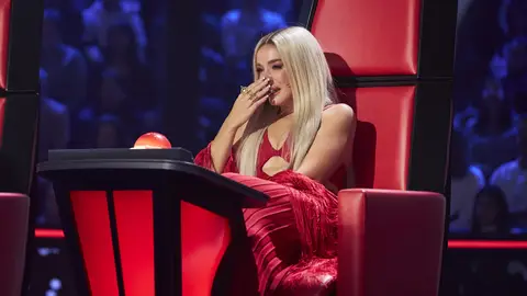 Lola Índigo rompe a llorar con el mensaje de su amiga de la infancia: “Llevo toda la vida con ella” Lola Índigo rompe a llorar con el mensaje de su amiga de la infancia: “Llevo toda la vida con ella”