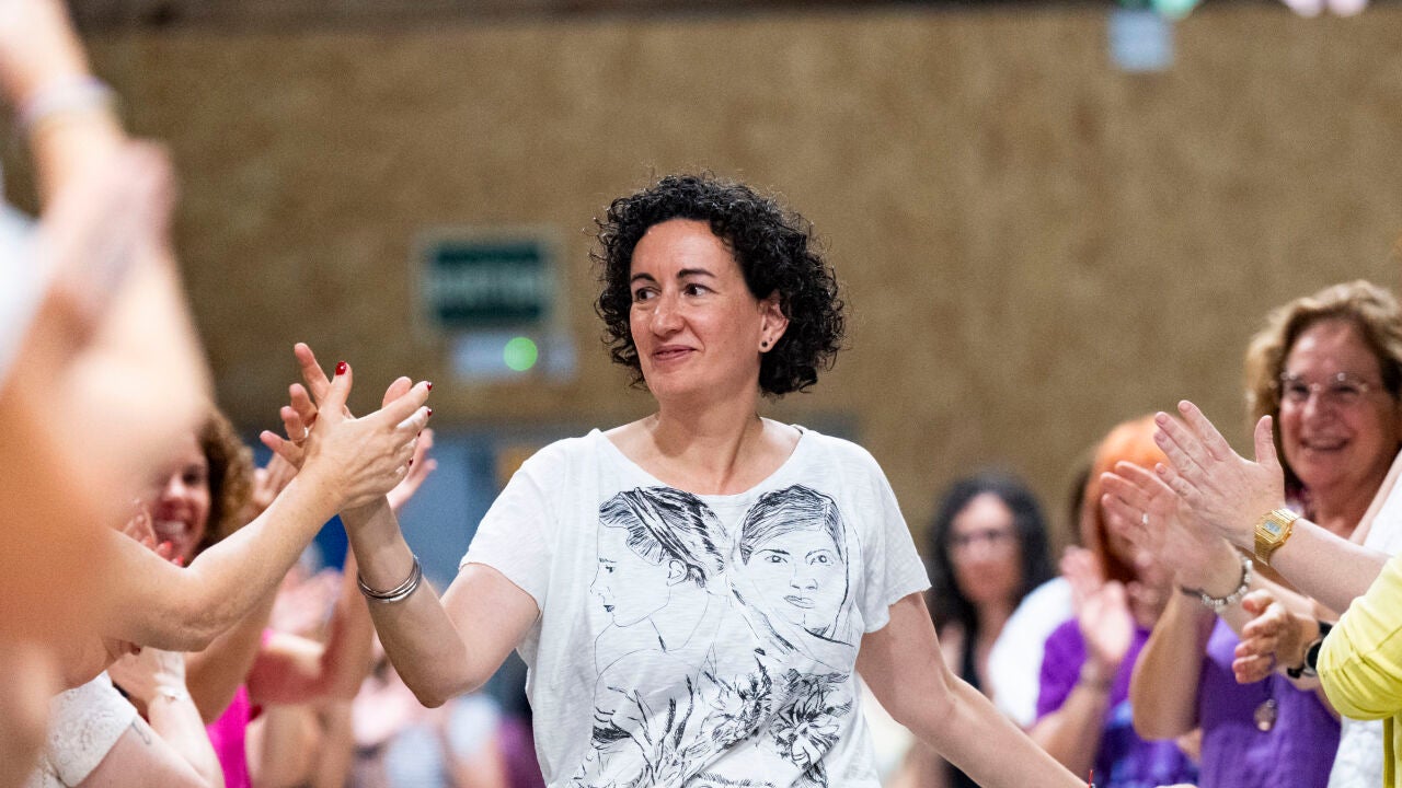 Marta Rovira se reencuentra con militantes de ERC al volver a Cataluña
