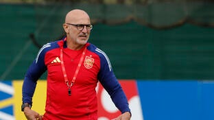 Luis de la Fuente, en un entrenamiento de Espa&ntilde;a