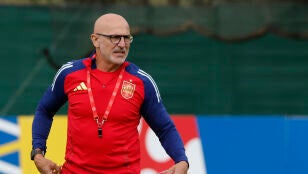Luis de la Fuente, en un entrenamiento de Espa&ntilde;a