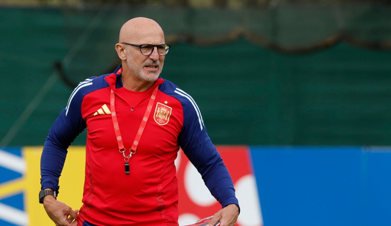 Luis de la Fuente, en un entrenamiento de Espa&ntilde;a