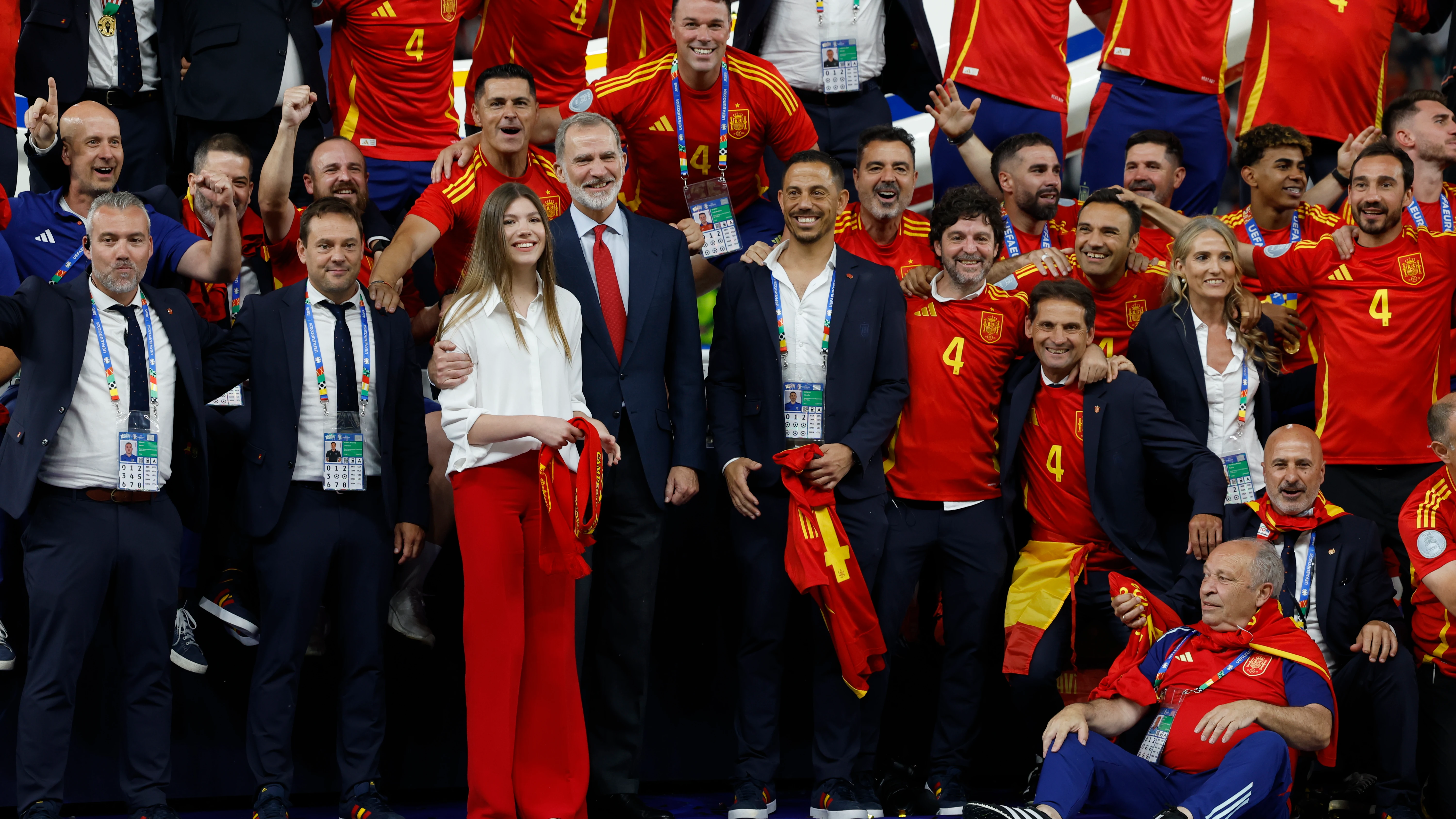 Personalidades del mundo de la pol&iacute;tica, el f&uacute;tbol y Casa Real felicitan a la Selecci&oacute;n por la cuarta Eurocopa