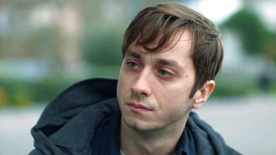 Eren y Efe unen sus fuerzas para que los agresores de Tuğçe paguen por lo que le hicieron: “Te ayudaré hasta el final”