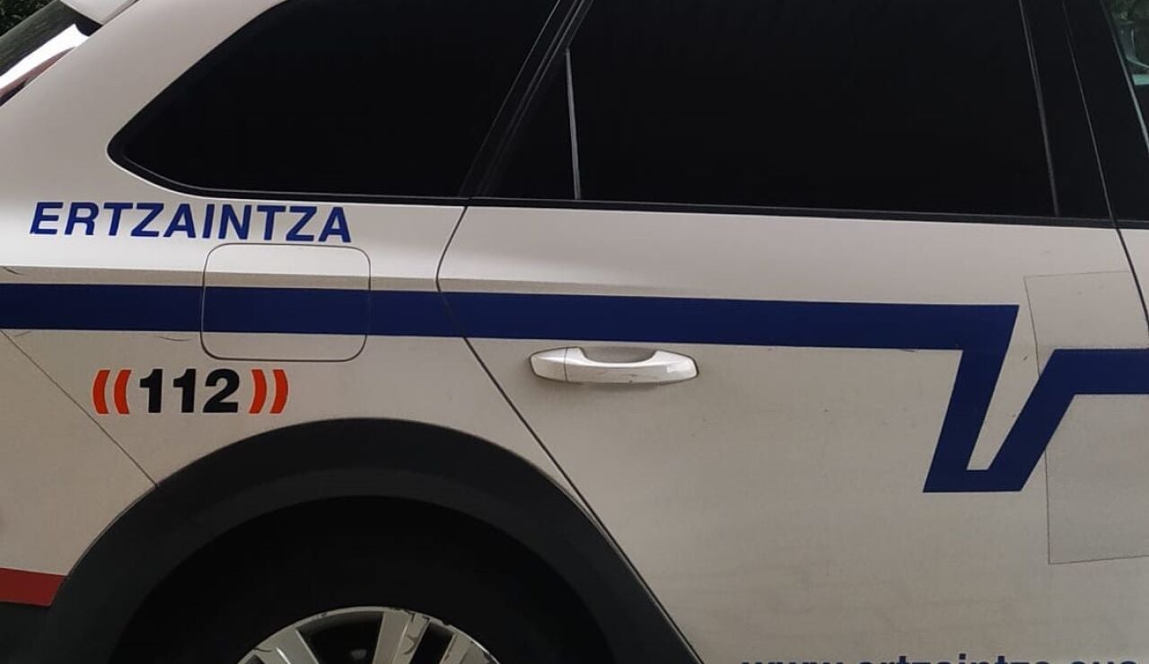 Imagen de archivo de un coche de la Ertzaintza