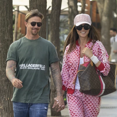 Guti y Romina Belluschio paseando por Madrid