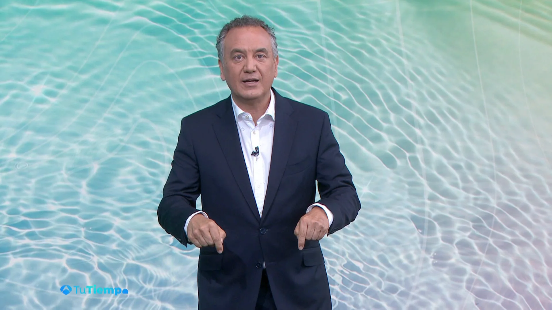 Roberto Brasero da la previsi&oacute;n del tiempo