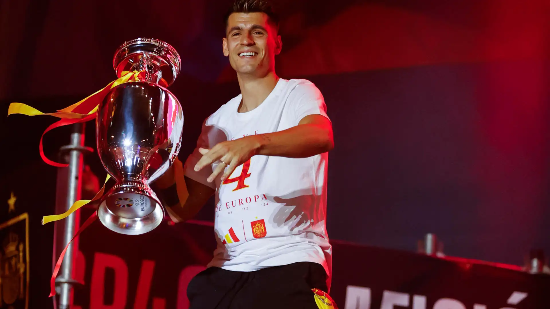 &Aacute;lvaro Morata en la celebraci&oacute;n de la Eurocopa