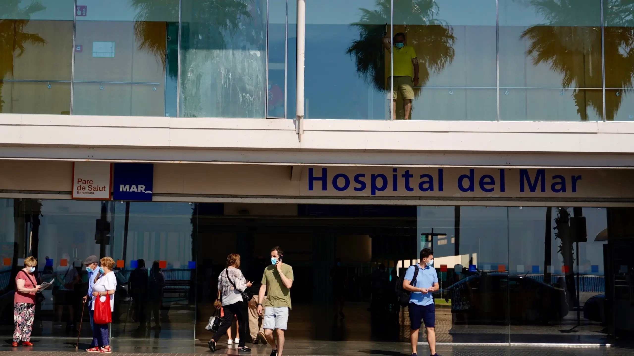 Entrada al Hospital del Mar (Barcelona) Entrada al Hospital del Mar (Barcelona)