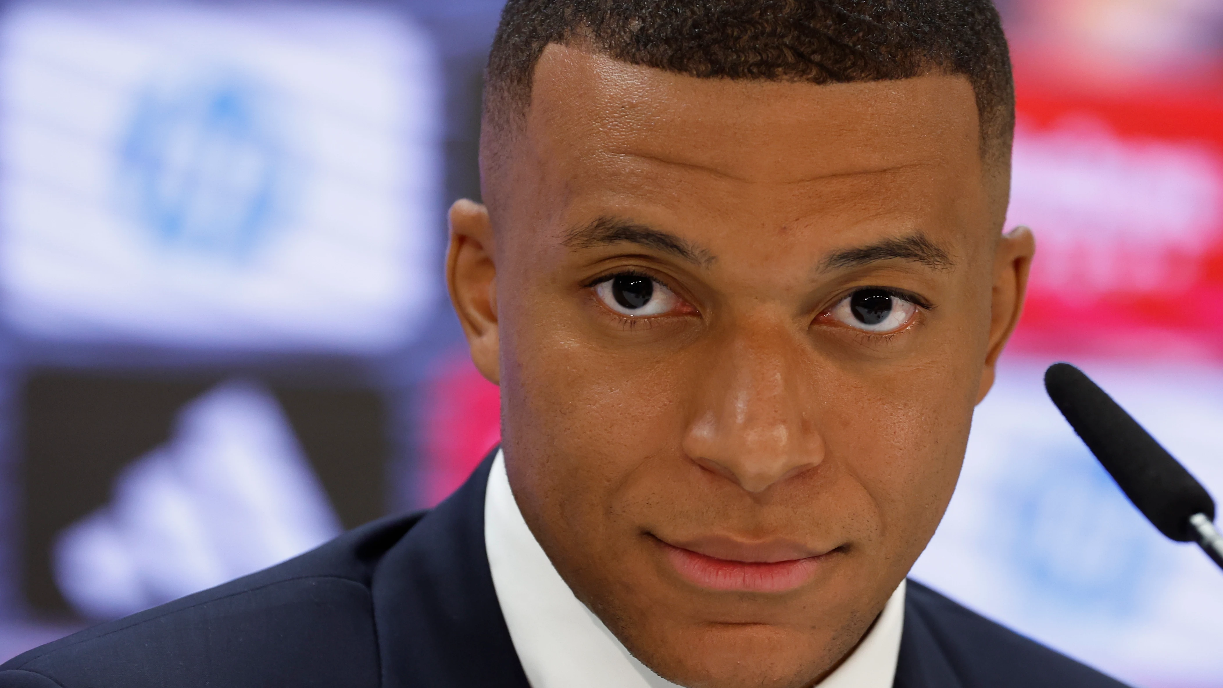 Kylian Mbappé durante la rueda de prensa en su presentación como jugador del Real Madrid Kylian Mbappé durante la rueda de prensa en su presentación como jugador del Real Madrid