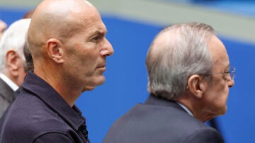 Zidane y Florentino Pérez en la presentación de Mbappé