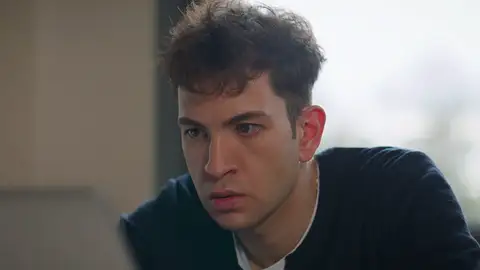 Tolga descubre que Şevval es la asesina de Ahmet: " Şengül decía la verdad" Tolga descubre que Şevval es la asesina de Ahmet: " Şengül decía la verdad"