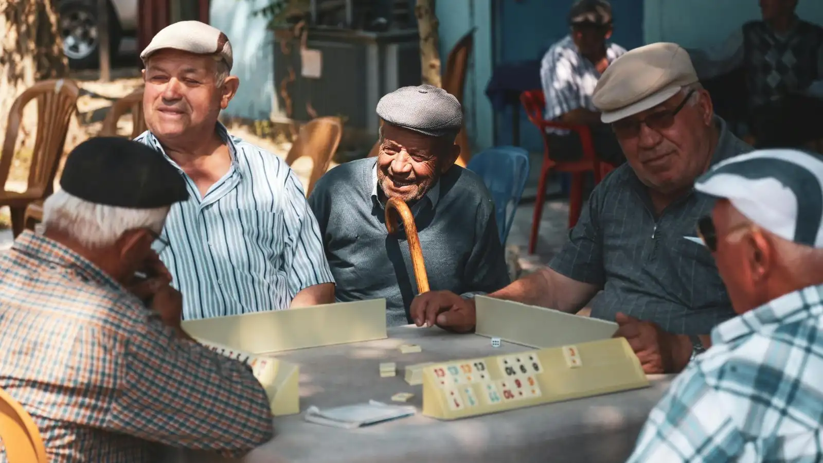 Un grupo de hombres mayores en Galicia Un grupo de hombres mayores en Galicia