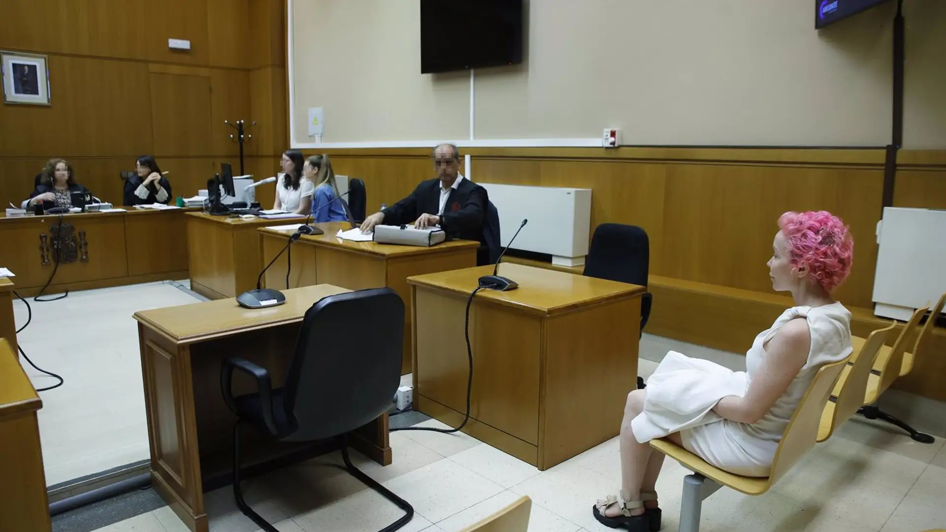 La asistenta de Mainat afirma que Dobrowolski dijo inyectarle insulina para "salvarle la vida" La asistenta de Mainat afirma que Dobrowolski dijo inyectarle insulina para "salvarle la vida"