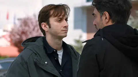 Avance de Secretos de familia: Eren y Efe, más cerca de descubrir toda la verdad, ¿conseguirán que se haga justicia? Avance de Secretos de familia: Eren y Efe, más cerca de descubrir toda la verdad, ¿conseguirán que se haga justicia?