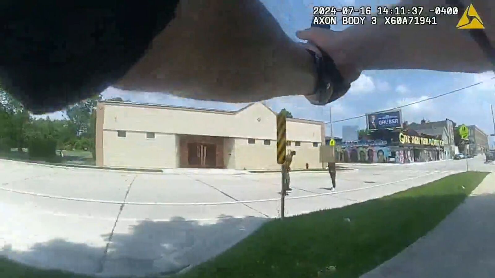VÍDEO: La Policía mata a un hombre armado con un cuchillo cerca de la Convención Republicana