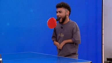 Anthony, juega al tenis de mesa con la boca y demuestra que no hay reto que se le resista