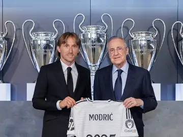 Modric en su renovación con el Real Madrid Modric en su renovación con el Real Madrid