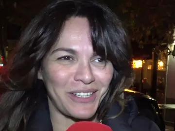 Fabiola Martínez haciendo declaraciones a la prensa Fabiola Martínez haciendo declaraciones a la prensa