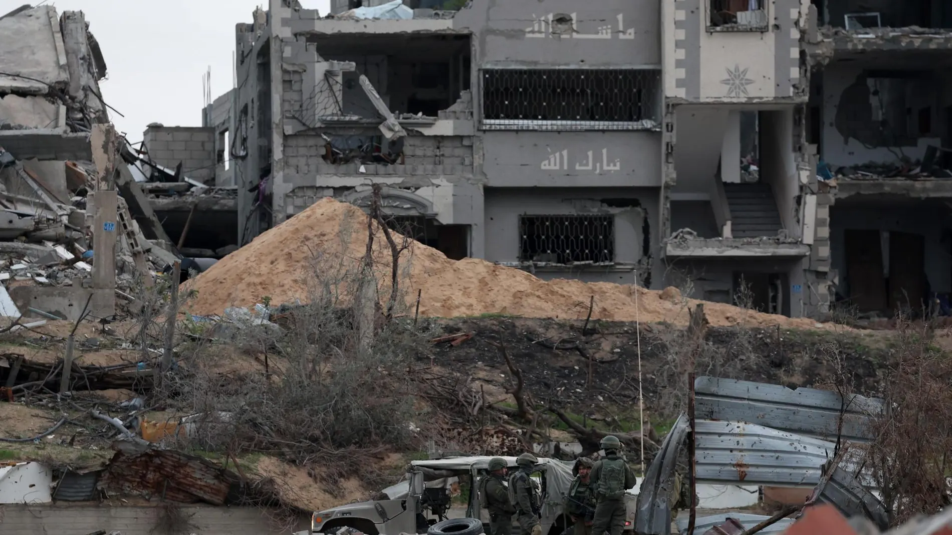 Edificio bombardeado en Beit Lahia, en las afueras de la ciudad de Gaza Edificio bombardeado en Beit Lahia, en las afueras de la ciudad de Gaza