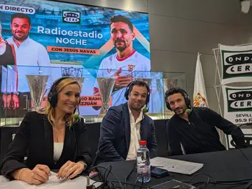 Jesús Navas, junto a Rocío Martínez y Edu Pidal Jesús Navas, junto a Rocío Martínez y Edu Pidal