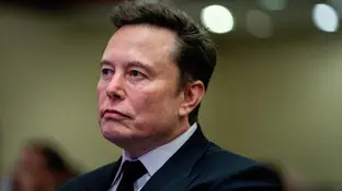 El plan de Elon Musk para despedir funcionarios y acabar con el teletrabajo El plan de Elon Musk para despedir funcionarios y acabar con el teletrabajo