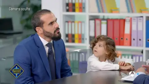 La reacción de los niños al escuchar mentir a sus padres: el experimento sociológico más sorprendente de El Hormiguero La reacción de los niños al escuchar mentir a sus padres: el experimento sociológico más sorprendente de El Hormiguero