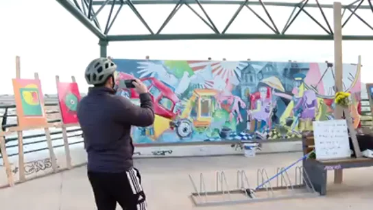 El mural solidario en Valencia al estilo del Guernica para reflejar las emociones tras la DANA El mural solidario en Valencia al estilo del Guernica para reflejar las emociones tras la DANA