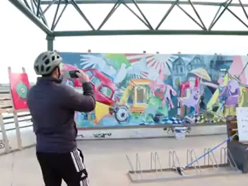 El mural solidario en Valencia al estilo del Guernica para reflejar las emociones tras la DANA El mural solidario en Valencia al estilo del Guernica para reflejar las emociones tras la DANA