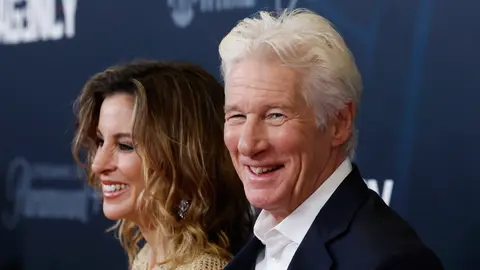 Richard Gere junto a su mujer, Alejandra Silva Richard Gere junto a su mujer, Alejandra Silva