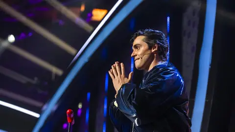 ¿Acabará Javier Ambrossi con el año calvista? ¡Así va la lucha por los prismáticos de oro de Mask Singer! ¿Acabará Javier Ambrossi con el año calvista? ¡Así va la lucha por los prismáticos de oro de Mask Singer!
