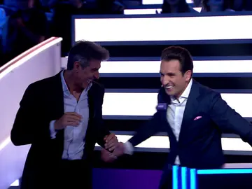 Jorge Fernández casi mata de un susto a Miguel Lago: “No he podido aguantar la risa” Jorge Fernández casi mata de un susto a Miguel Lago: “No he podido aguantar la risa”