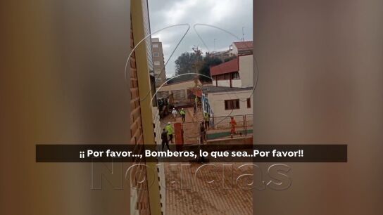 Im&aacute;genes en exclusiva del derrumbe del colegio en Massanassa