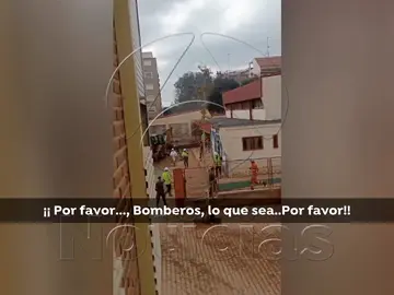 Imágenes en exclusiva del derrumbe del colegio en Massanassa Imágenes en exclusiva del derrumbe del colegio en Massanassa