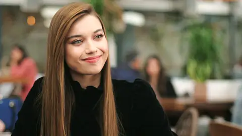 Seyran antepone su orgullo por Ferit, ¿conseguirá que el periodista no publique las fotos? Seyran antepone su orgullo por Ferit, ¿conseguirá que el periodista no publique las fotos?