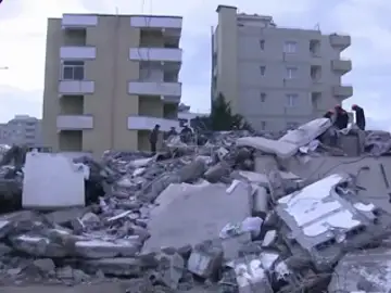 Efemérides de hoy 26 de noviembre de 2024: Terremoto en Albania Efemérides de hoy 26 de noviembre de 2024: Terremoto en Albania