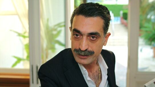El caos se desata en la mansi&oacute;n Korhan: Kazim llega para llevarse a Seyran tras el esc&aacute;ndalo de Ferit