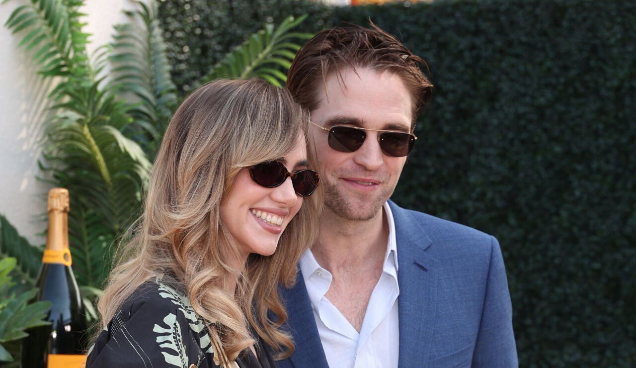 Suki Waterhouse y Robert Pattinson