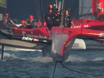 El equipo español de SailGP en Dubái