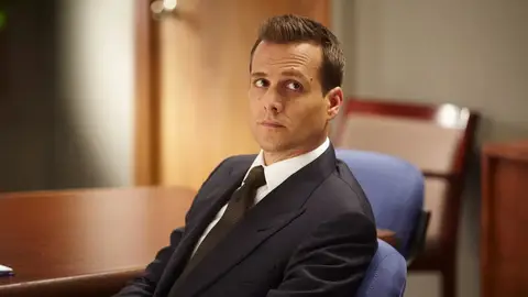 Gabriel Macht como Harvey Specter en Suits Gabriel Macht como Harvey Specter en Suits