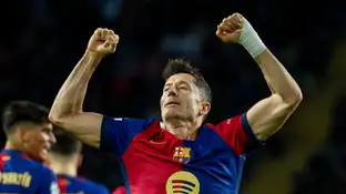 Lewandowski celebra su gol de penalti al Brest Lewandowski celebra su gol de penalti al Brest