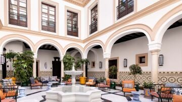 Si quiere hospedarse en el mejor hotel boutique del mundo, venga a Sevilla