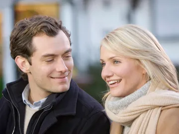 Jude Law y Cameron Diaz en The Holiday Jude Law y Cameron Diaz en The Holiday
