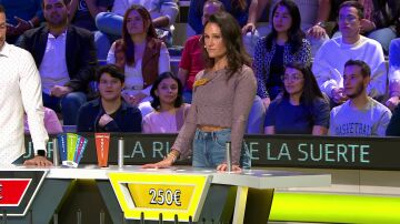 “¡Voy a tirar!”: Laura se arriesga poniendo en peligro el supercomodín