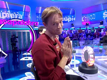 “¡Qué pájaro!”: Manu tira de picardía para arrebatar la victoria a Rosa en La Pista “¡Qué pájaro!”: Manu tira de picardía para arrebatar la victoria a Rosa en La Pista