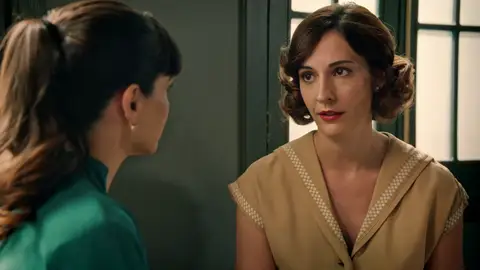 Gema cree que Joaquín le oculta algo y decide preguntarle a Miriam, pero ella le cambia de tema Gema cree que Joaquín le oculta algo y decide preguntarle a Miriam, pero ella le cambia de tema