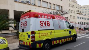 Imagen de archivo de una ambulancia de Soporte Vital B&aacute;sico en Alicante