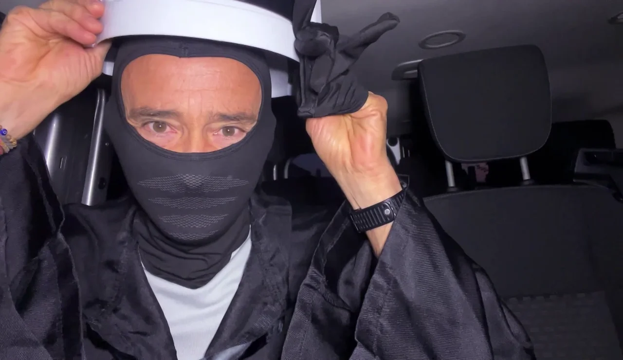 Así fue la entrevista completa a Antonio Lobato tras descubrir que era Churros en Mask Singer